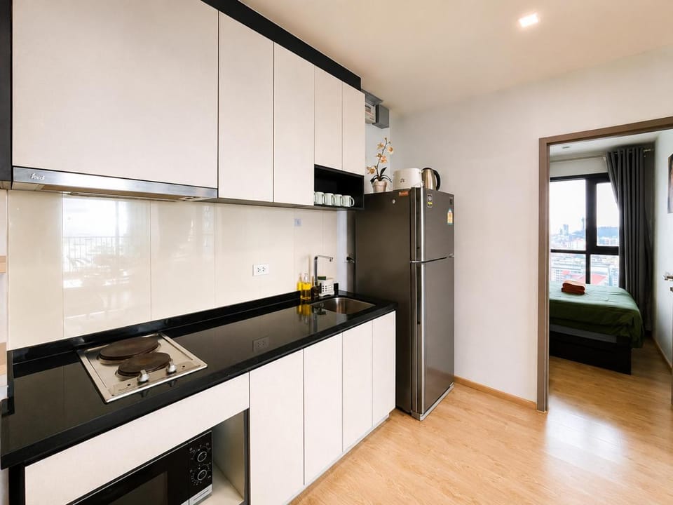 2 Bed Room Sea View Luxury - Best Location Pattaya Apartment in Pattaya City