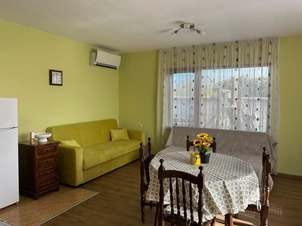 Konstantin i Elena Guest House Apartment in Dobrich Province, Bulgaria