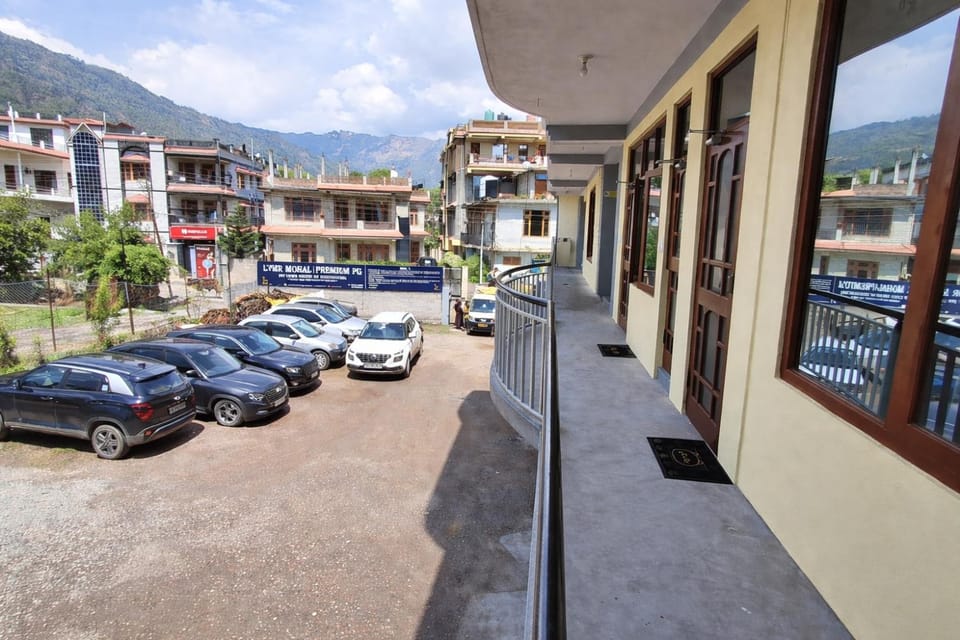 LVMR DORMS MOHAL Bhuntar Hostel in Himachal Pradesh