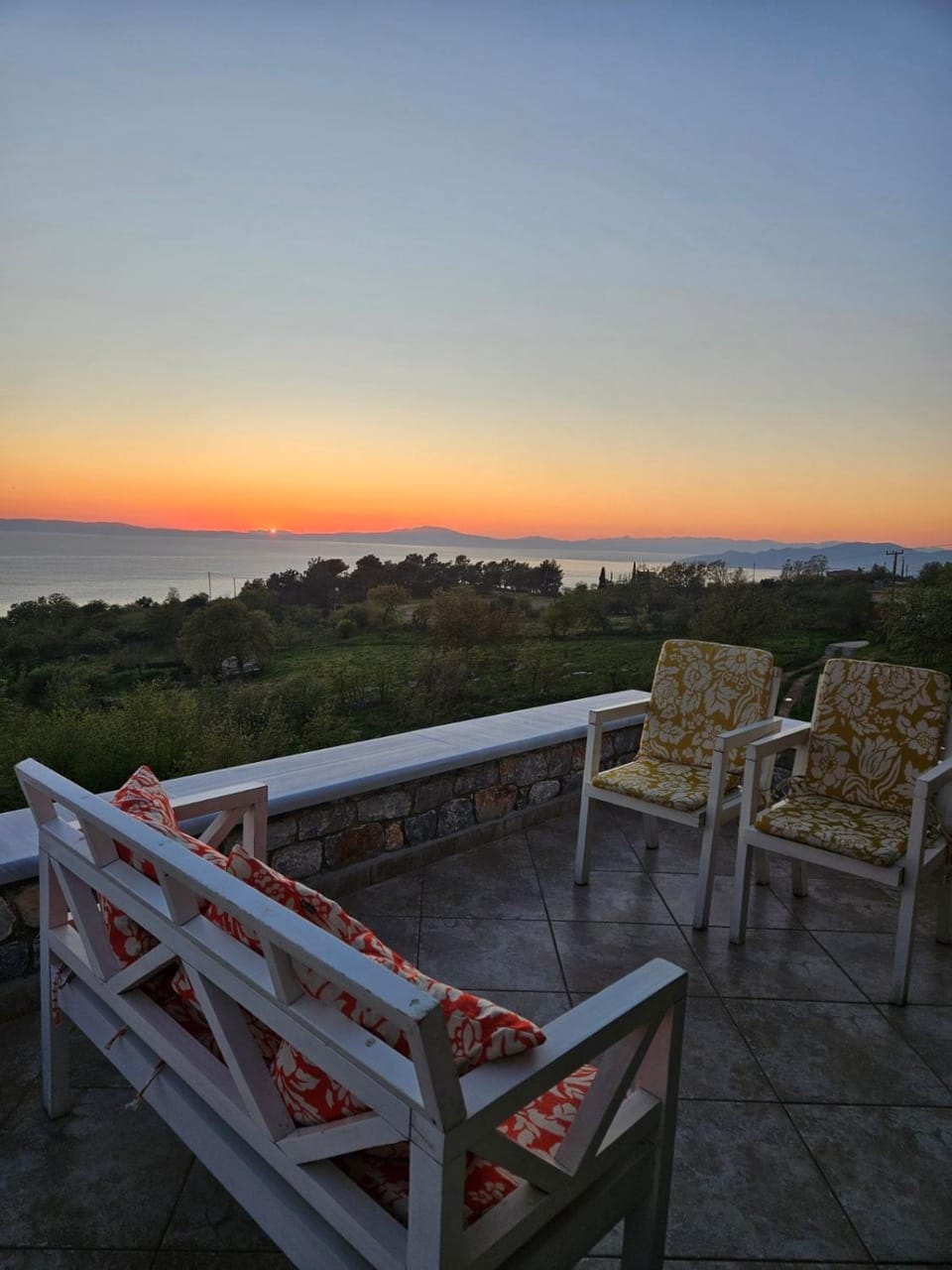 Luxury Retreat in the Heart of Mani with a Sea View Apartment in Messenia