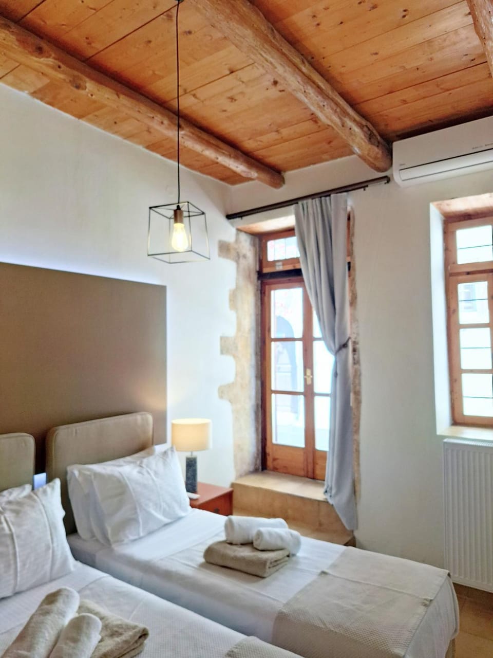 Casa dell'Arco Antico Ground floor and private patio Apartment in Chania
