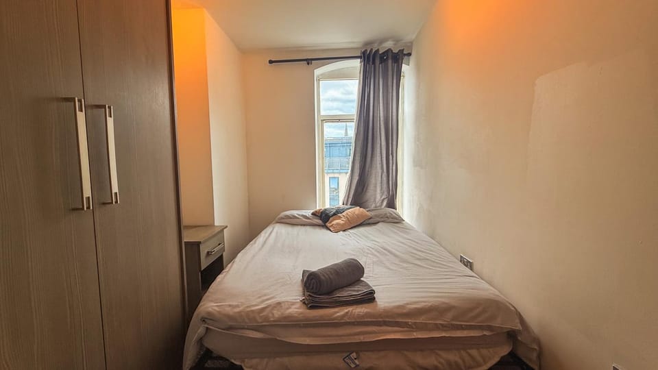 Bed, Bedroom, wardrobe