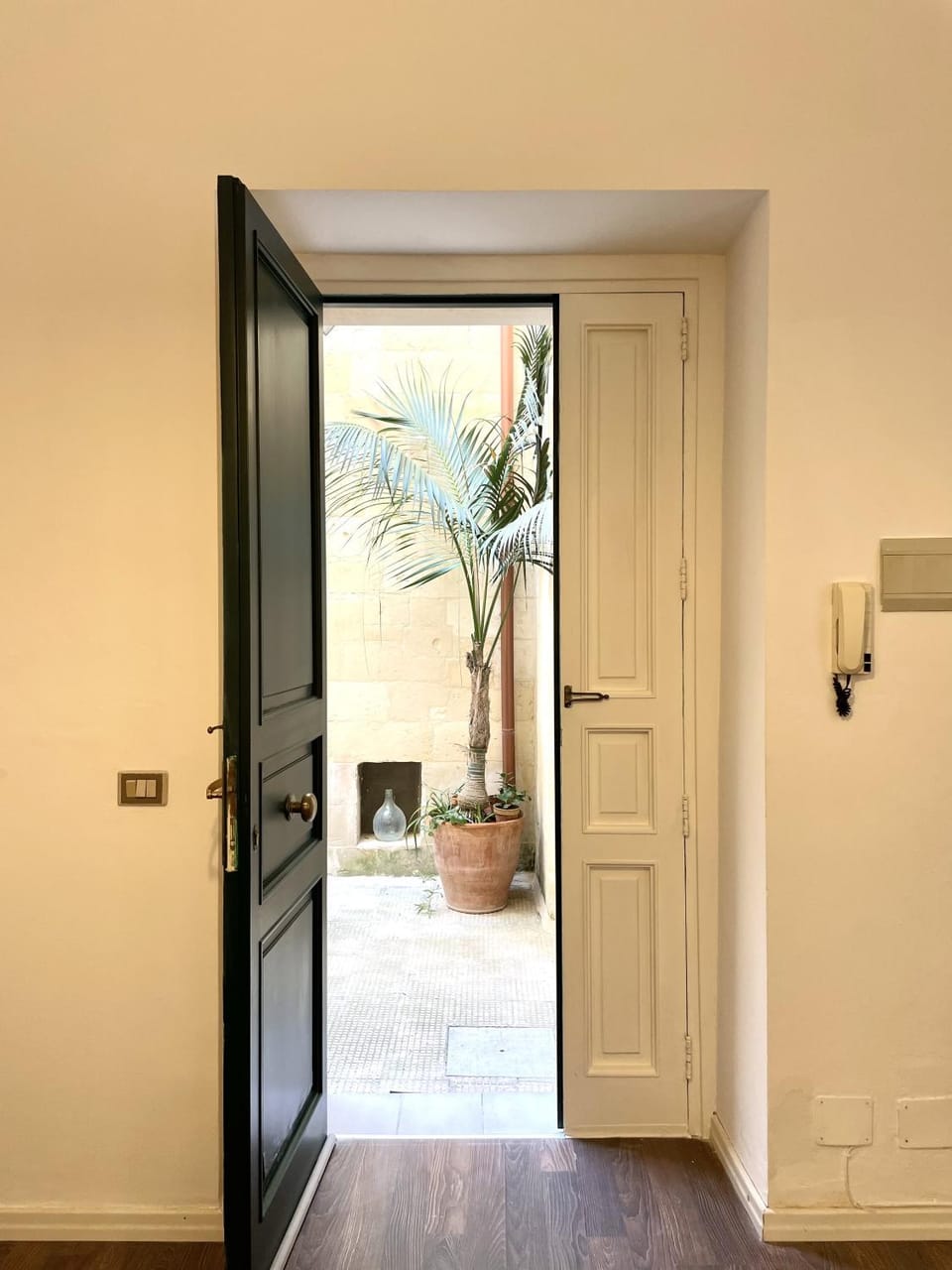Inner courtyard view