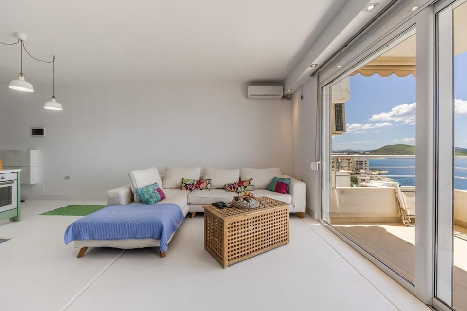 Sunkissed Apartment 1BR Amazing Views by the Sea by PikHost Apartment in Sarandë
