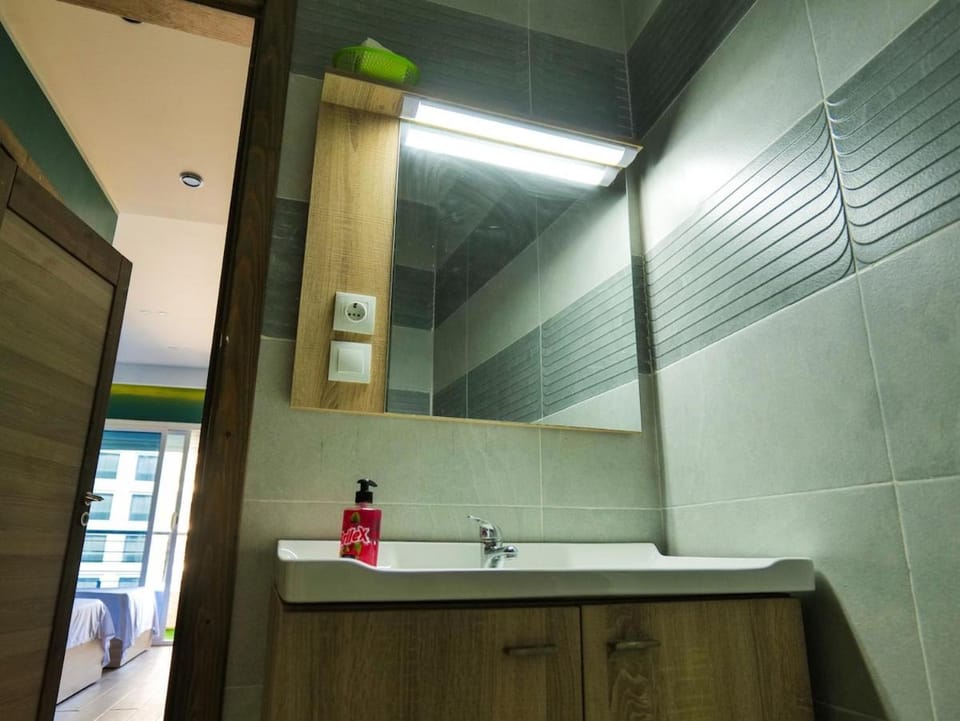 Sea View Suite with Secure Parking - V04 Apartment in Tunisia