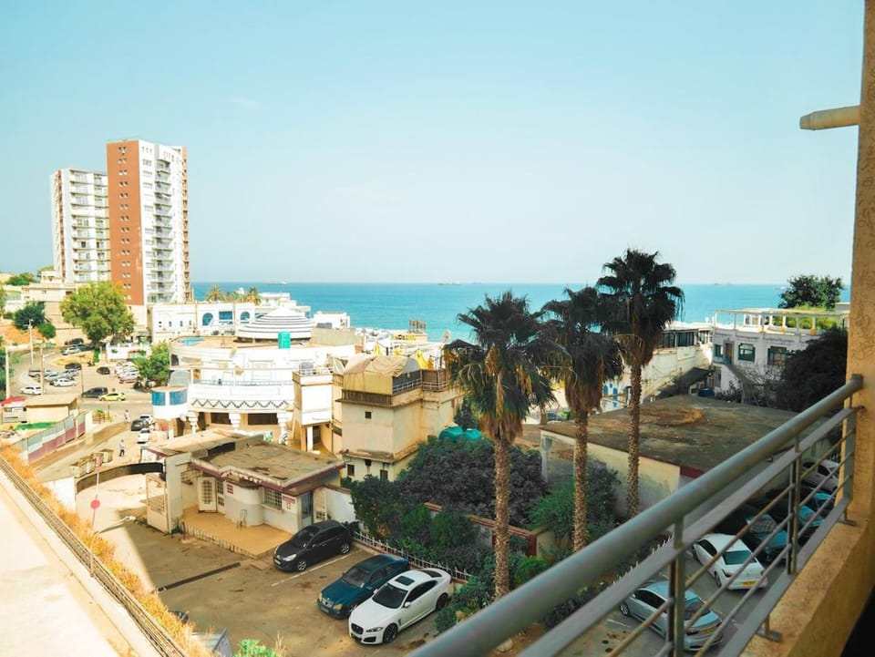 Sea View Suite with Secure Parking - V04 Apartment in Tunisia