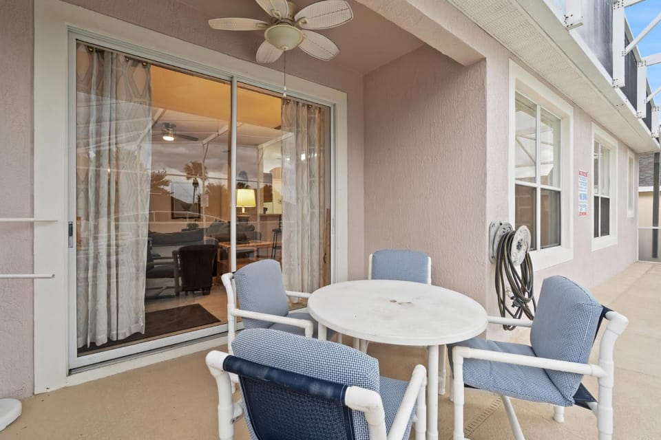 Patio, Dining area
