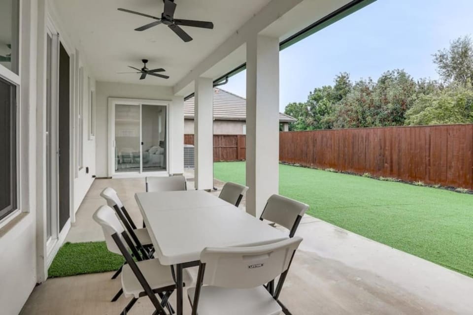 4BR Lodi Wine Country Home. King Suite. Pet-Friendly. EV Charger. Sleeps 8 House in Lodi