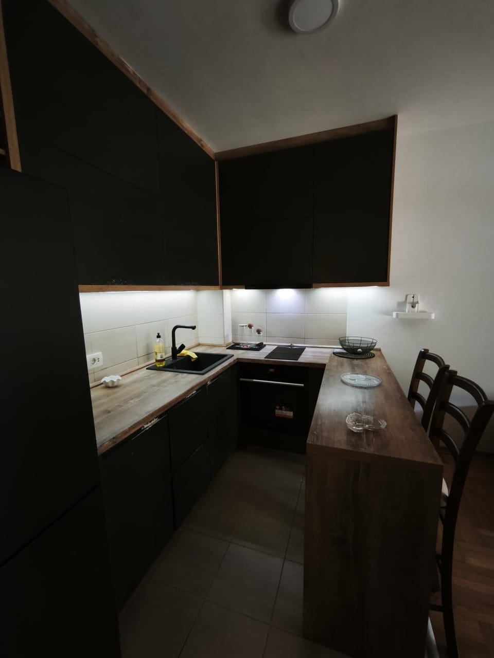 Kitchen or kitchenette, stove