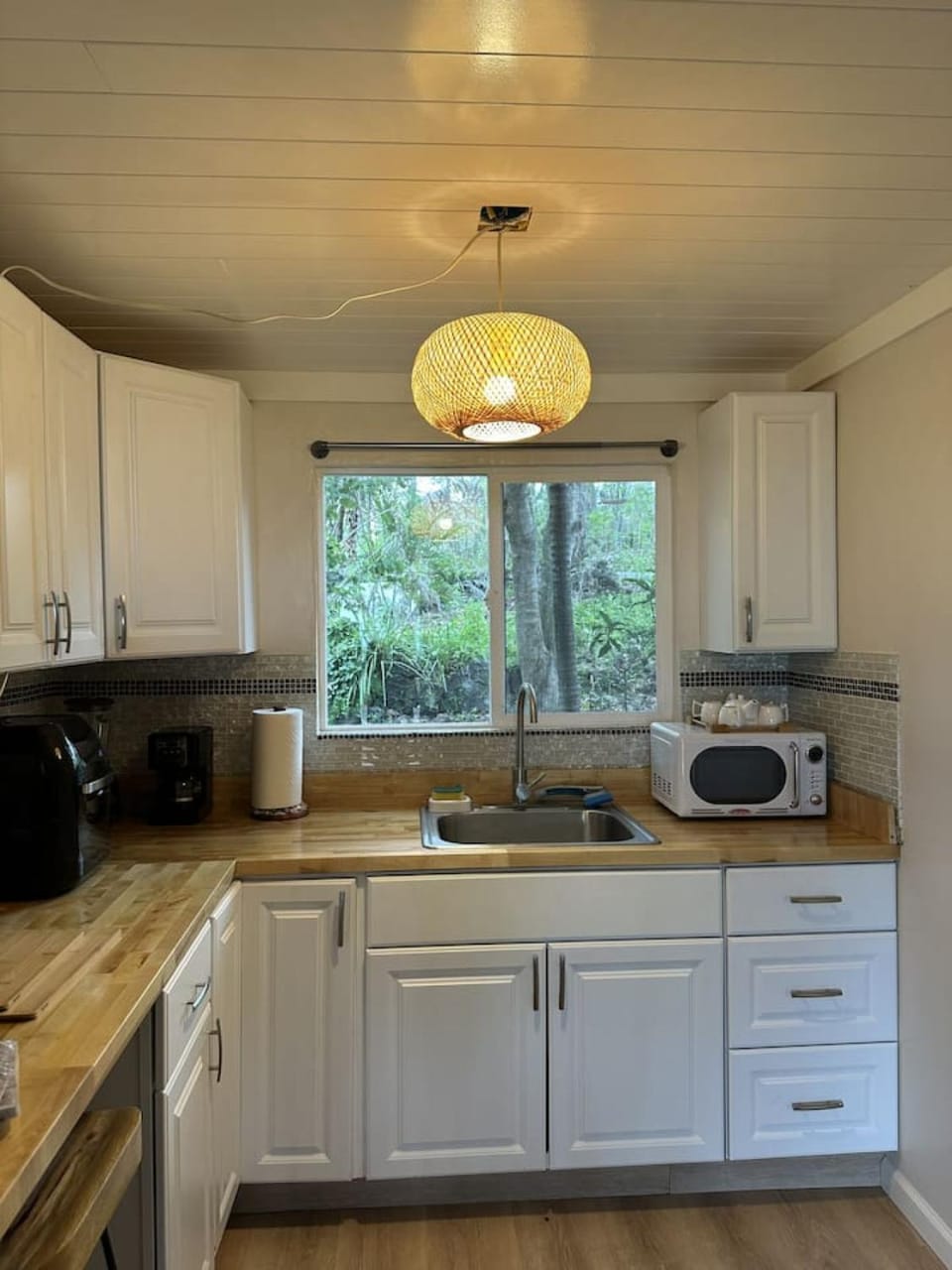 Starfish Remodeled Studio Apartment in South Kona