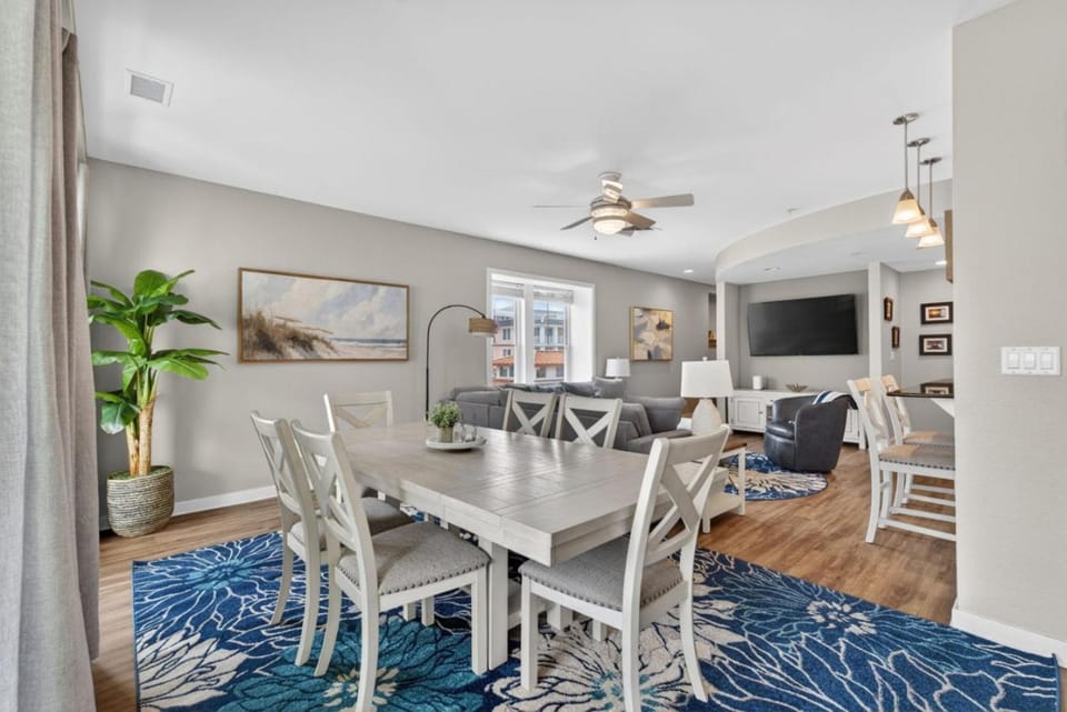 New! Oceanfront Beach Condo / Surf / Swim / Boat House in Sandbridge