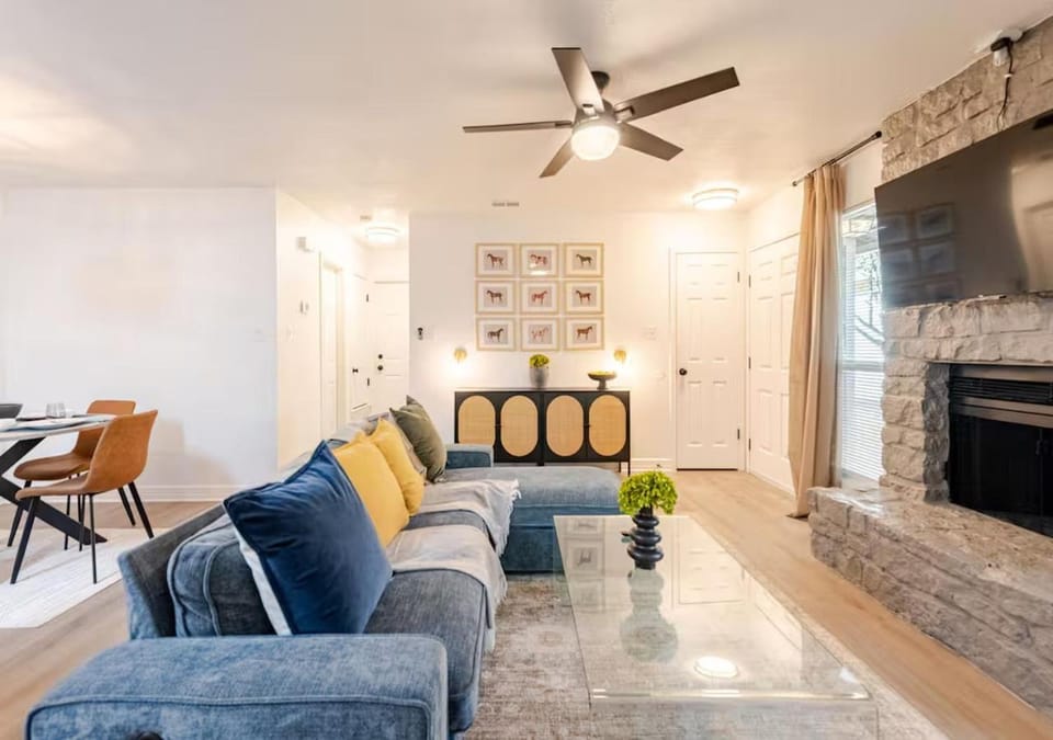 7 min to Brushy Creek Retreat 3BR with Office House in Round Rock