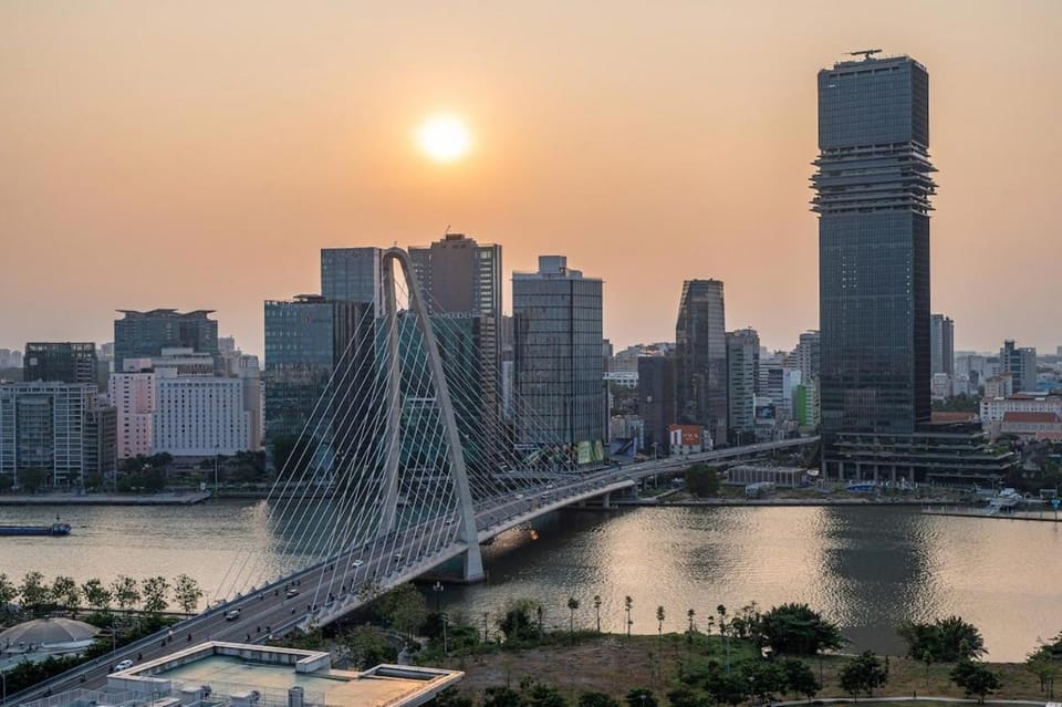Metropole Thu Thiem Opera Crest Galleria SKY LINE APT Apartment in Ho Chi Minh City