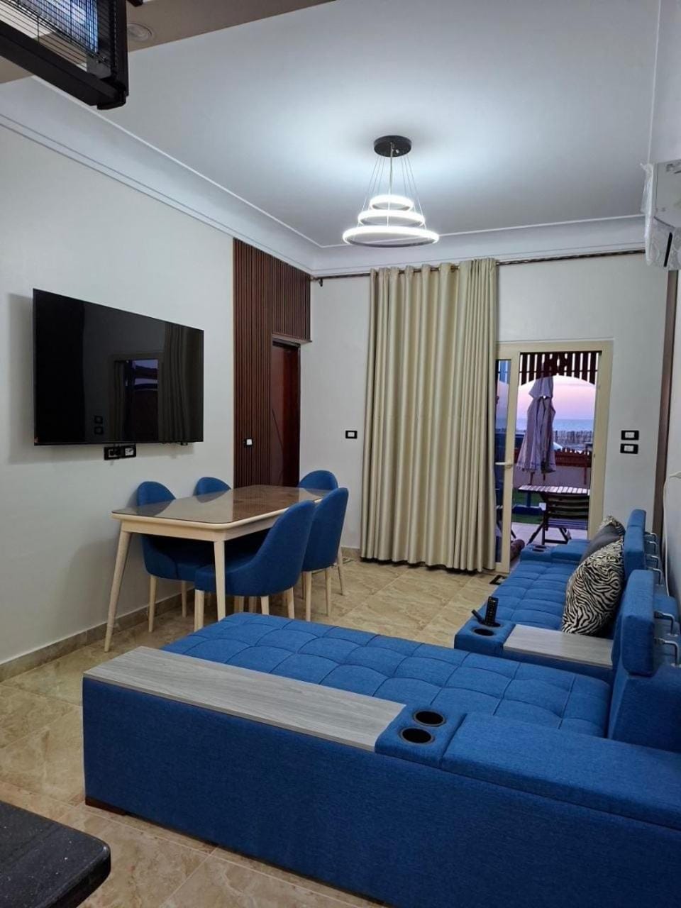 Communal lounge/ TV room, TV and multimedia, Living room, Seating area
