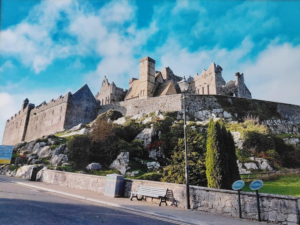 Cental Location Short Walk to Rock of Cashel House in Co. Tipperary, Ireland