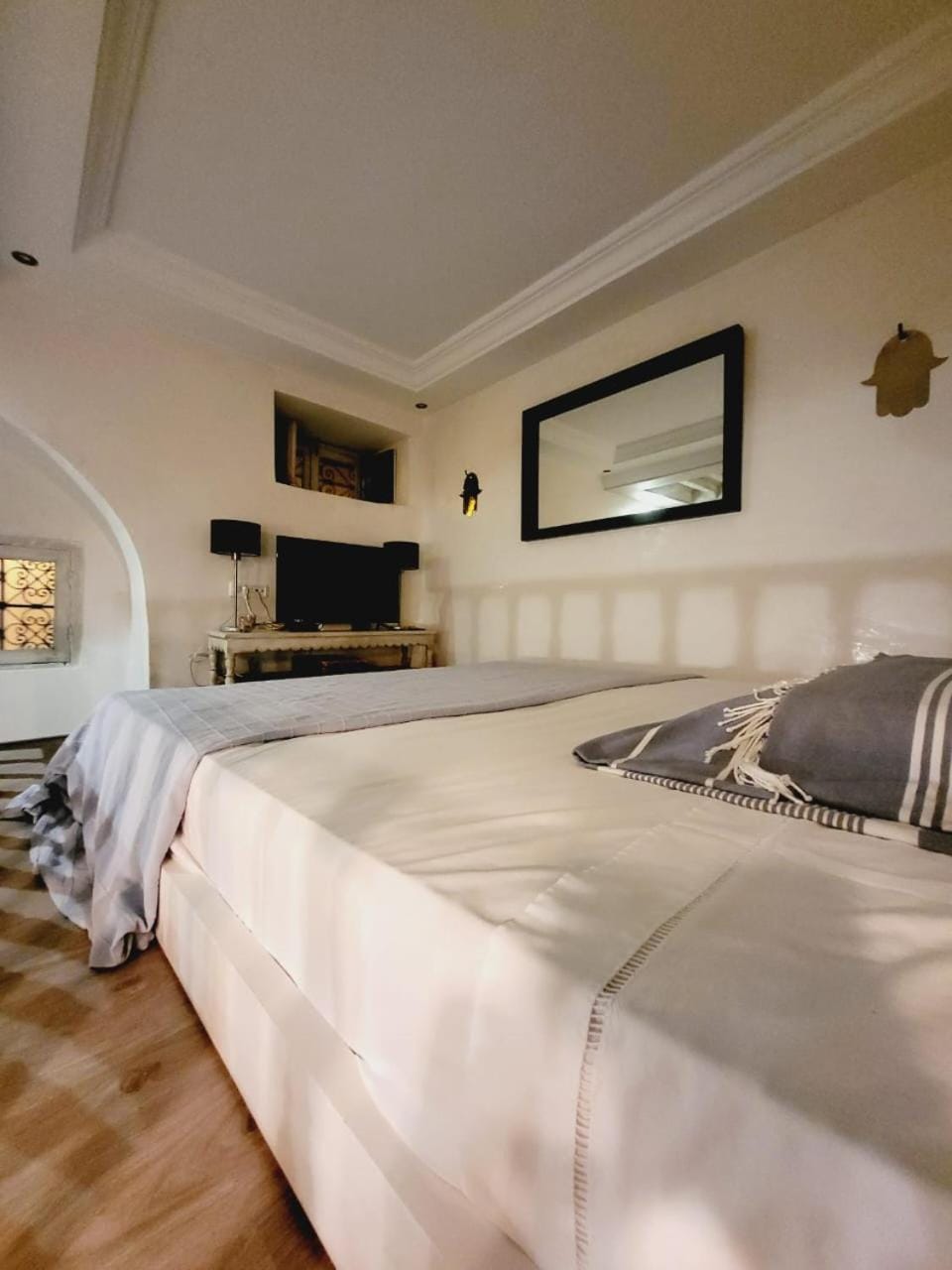Mediterranean Breeze Studio Apartment in Tunis Governorate, Tunisia