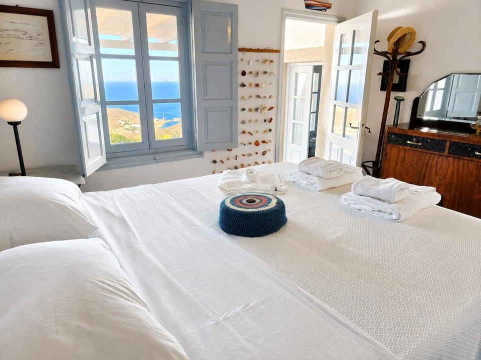 Bedroom, Sea view