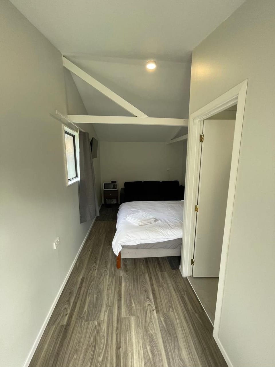 1 Double and 1 Sofa Bed Garden Chalet, unit C Apartment in Rotorua