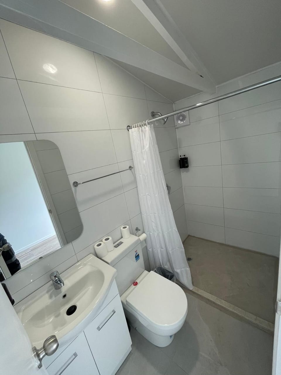 1 Double and 1 Sofa Bed Garden Chalet, unit C Apartment in Rotorua
