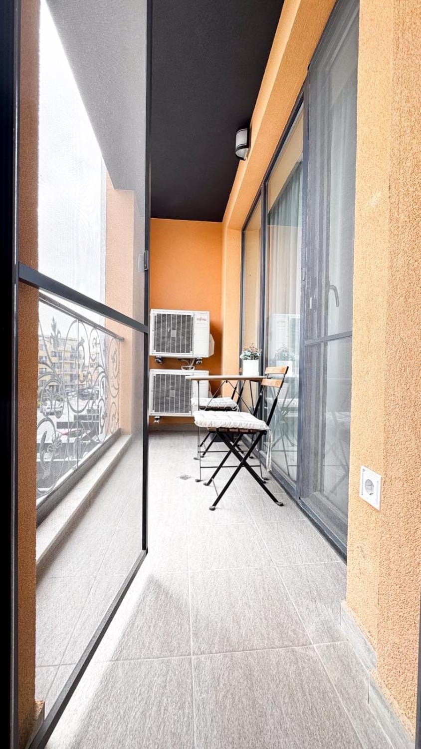 Balcony/Terrace, Seating area, air conditioner