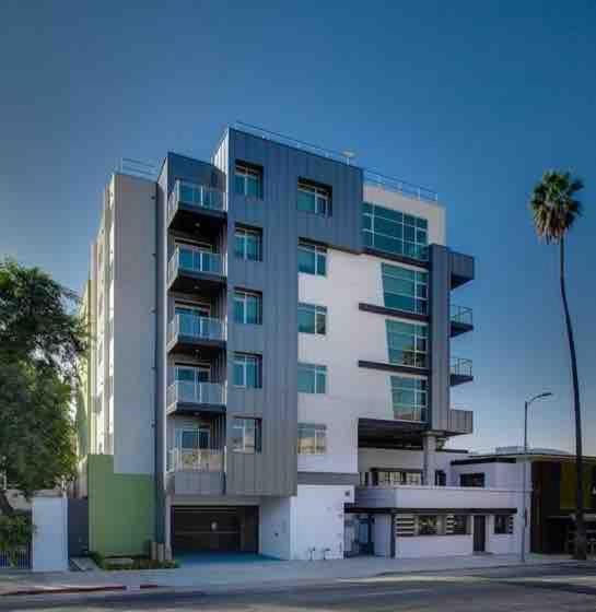 2 Bedroom 2 Bathroom Corner Hollywood Sign View Condo Apartment hotel in Hollywood