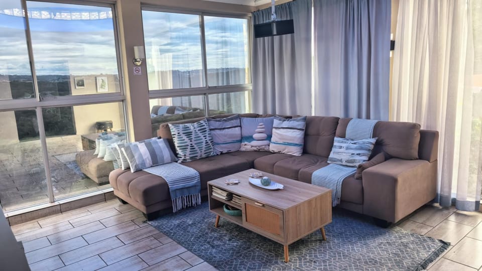 Protea House - self-catering house with a Pool House in Durban