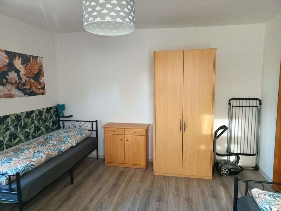 "PHÖNIX-2" Business Apartment bis 6 Personen, Terrasse, Garten, 1A-Lage! Apartment in Hesse