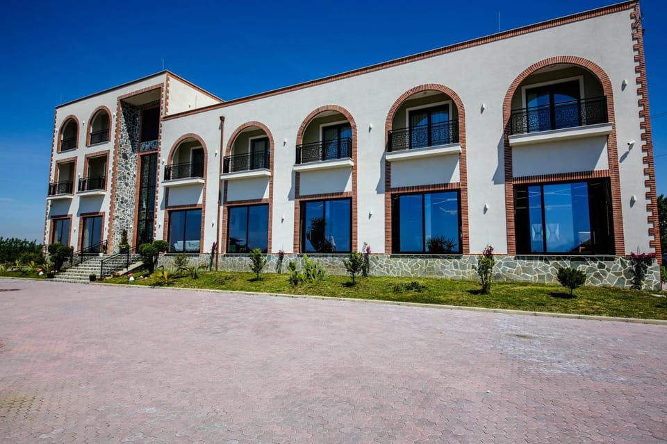 Property building, Facade/entrance