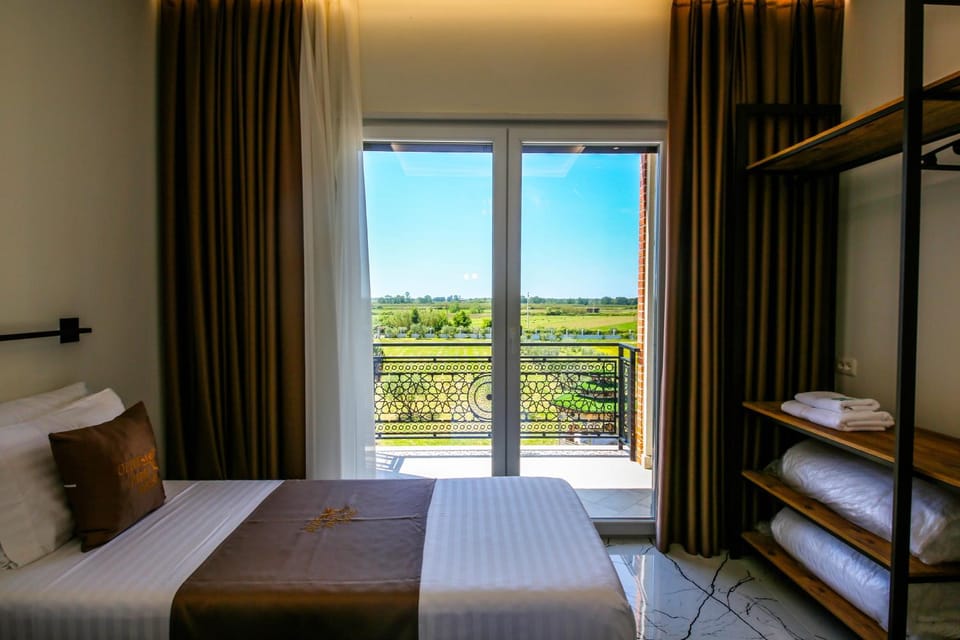 Natural landscape, Balcony/Terrace, Bedroom