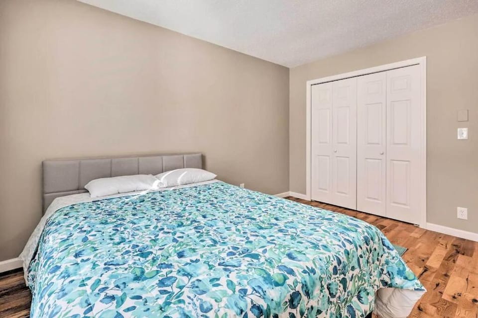 Spacious Pocono Retreat Kalahari Camelback Raceway House in Tunkhannock Township