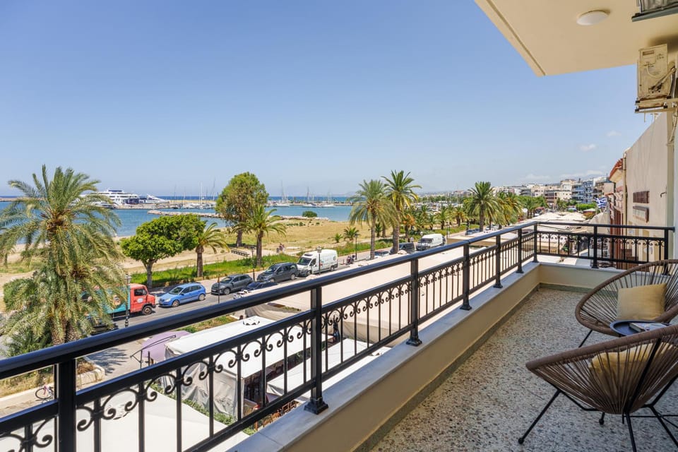 Property building, Day, View (from property/room), Balcony/Terrace, City view, Sea view