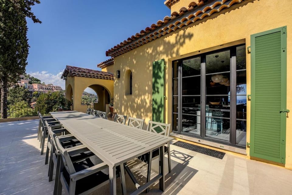 Property building, Dining area