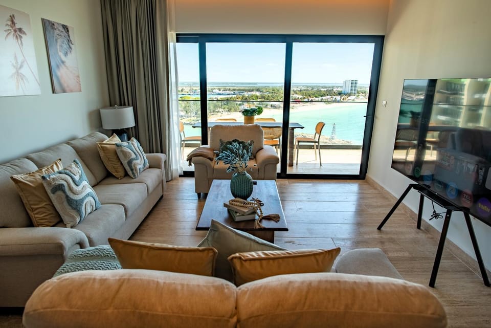 Natural landscape, TV and multimedia, Balcony/Terrace, Living room, Seating area, Sea view