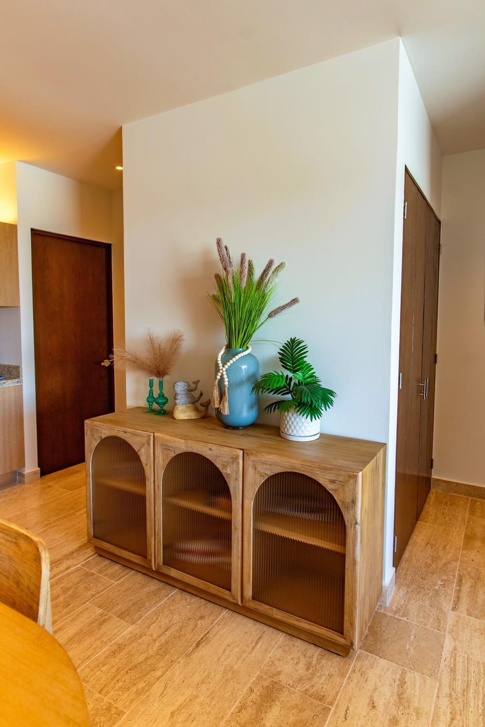 Living room, Decorative detail
