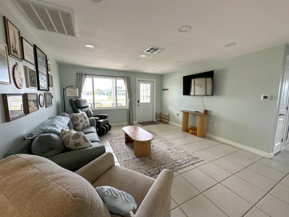 TV and multimedia, Living room
