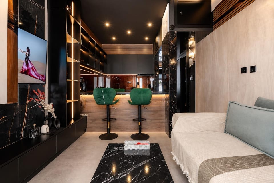 Seating area, Bedroom