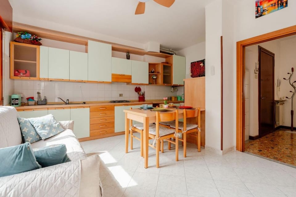 Gateway To Venice Apartment in Venice