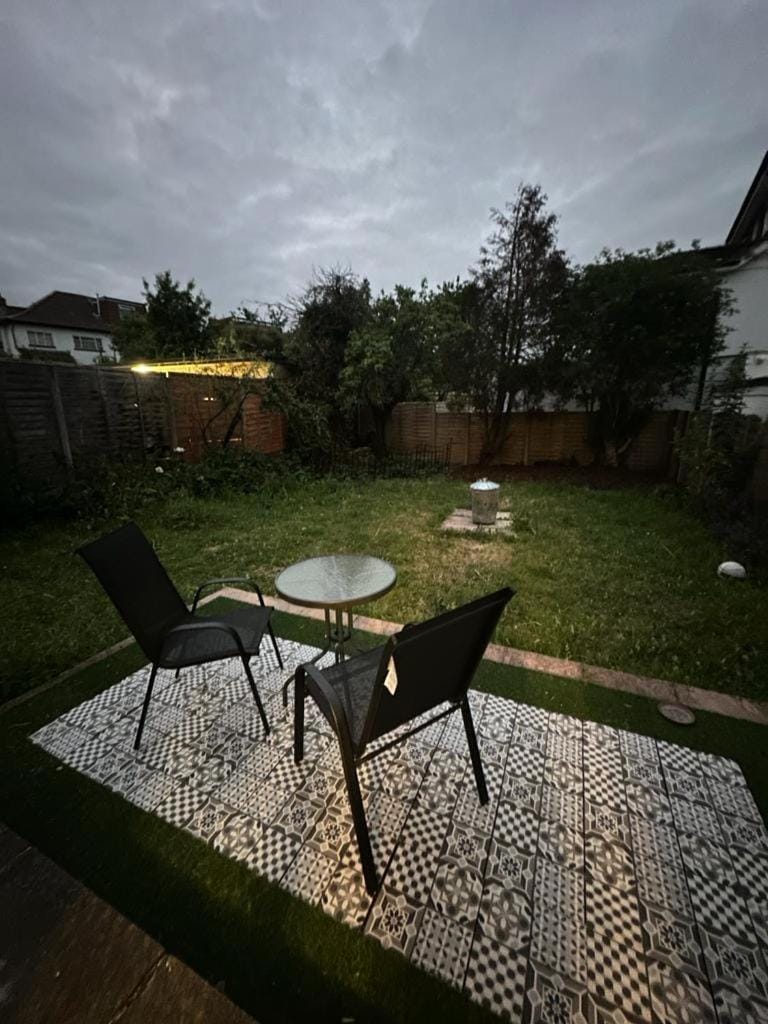Garden Flat near Wembley easy access to Central London Apartment in London Borough of Ealing