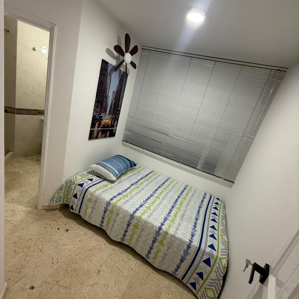 Bed, Photo of the whole room, Bedroom, fireplace