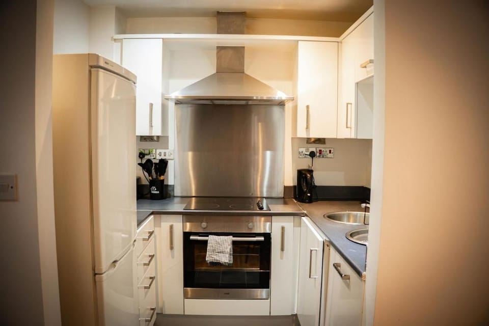 Stylish 2BR Apt in Manchester's Heart Apartment in Manchester