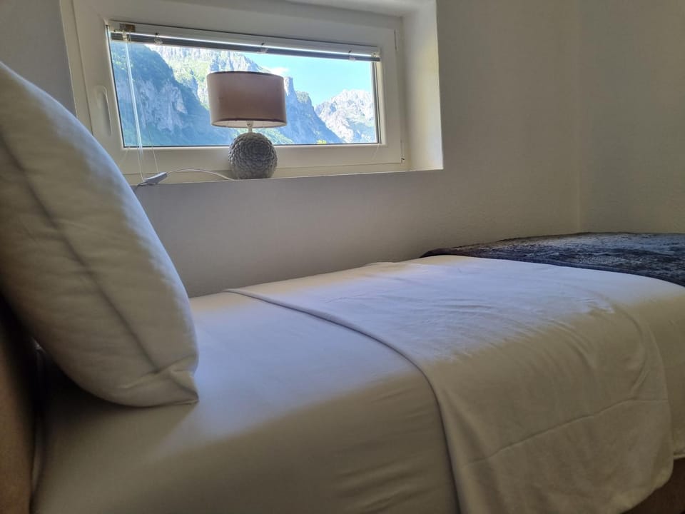Nana Time Guesthouse Bed and Breakfast in Montenegro