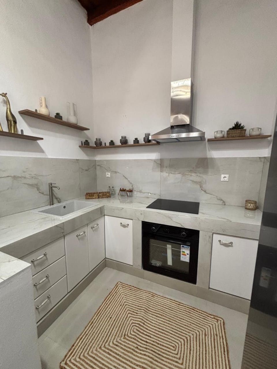 Bougainvillea Apartment in Decentralized Administration of the Aegean
