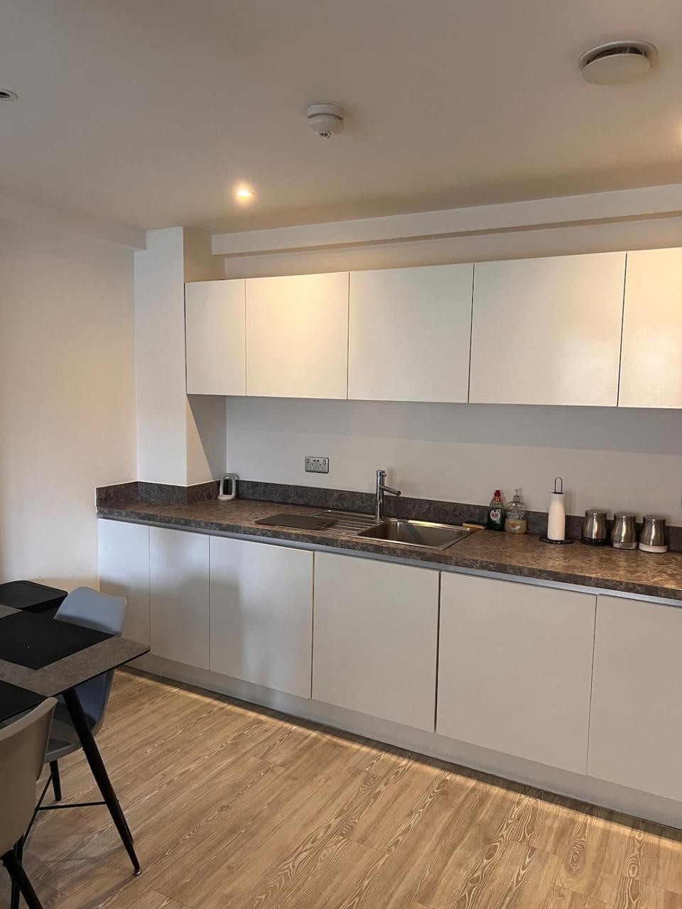 Stylish-Modern 3-Bed Townhouse Apartment in Salford