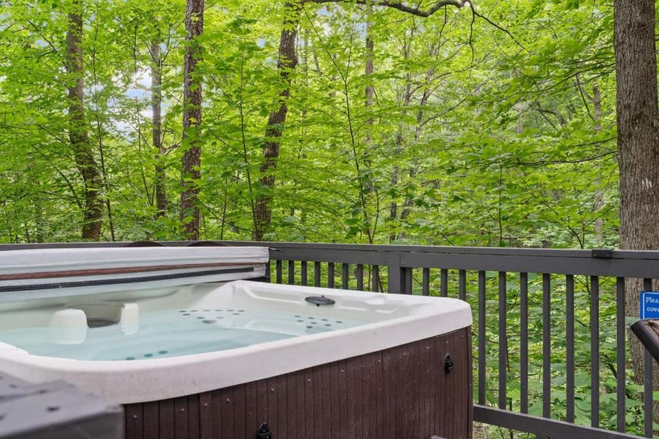 Hot Tub, Balcony/Terrace