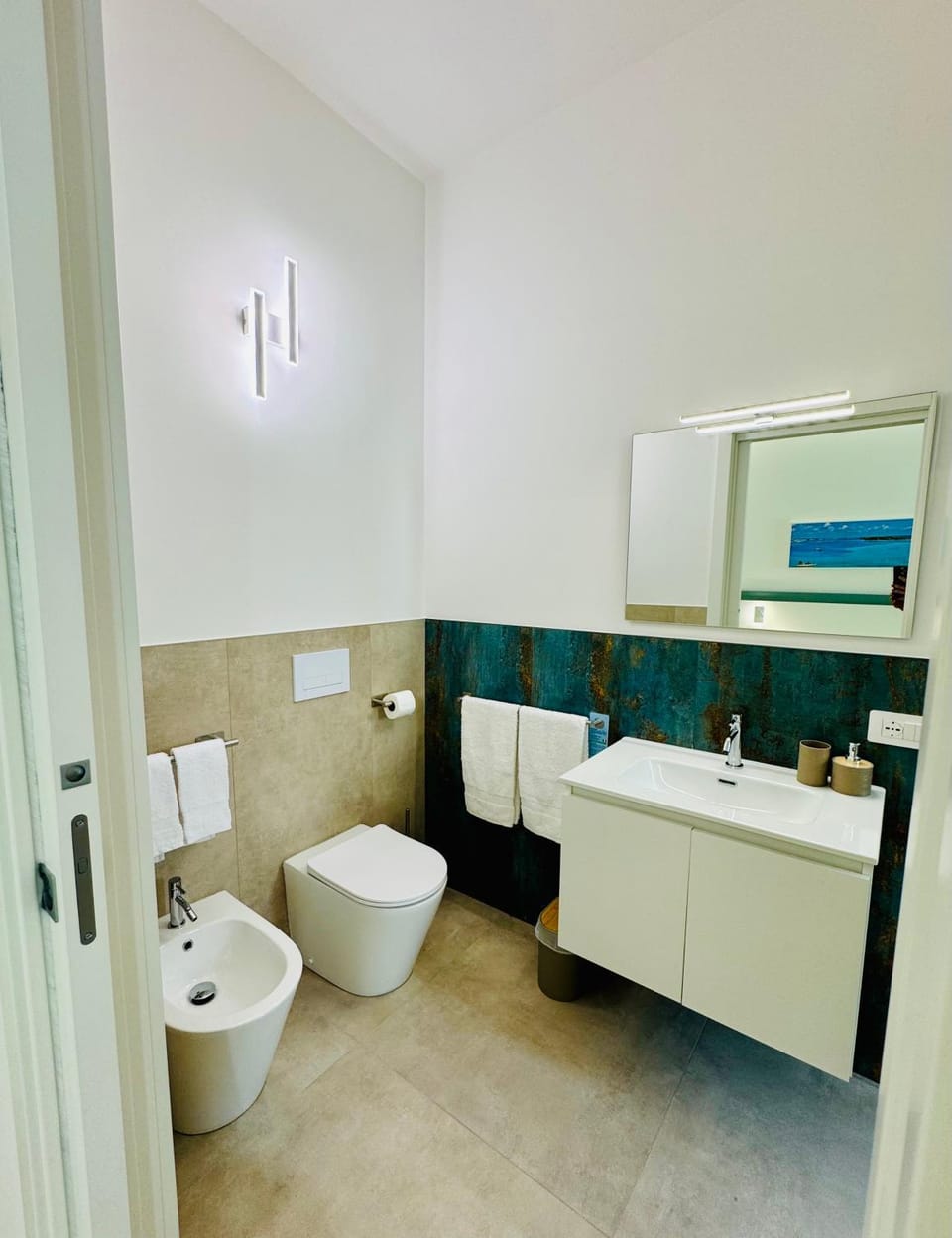 Toilet, Bathroom, bidet, towels