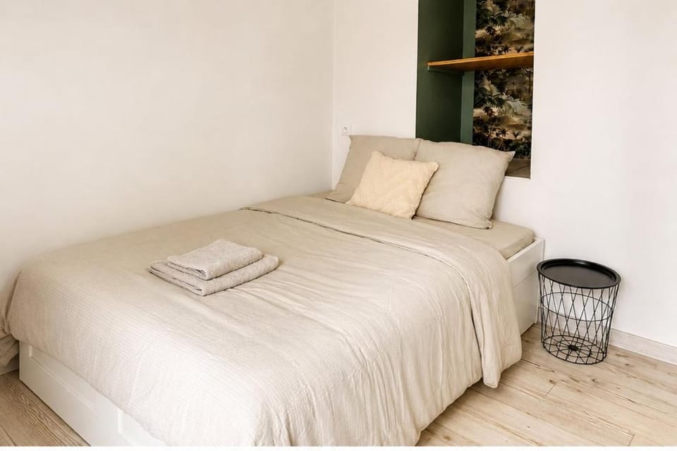 Studio Chaleureux Apartment in Nouvelle-Aquitaine