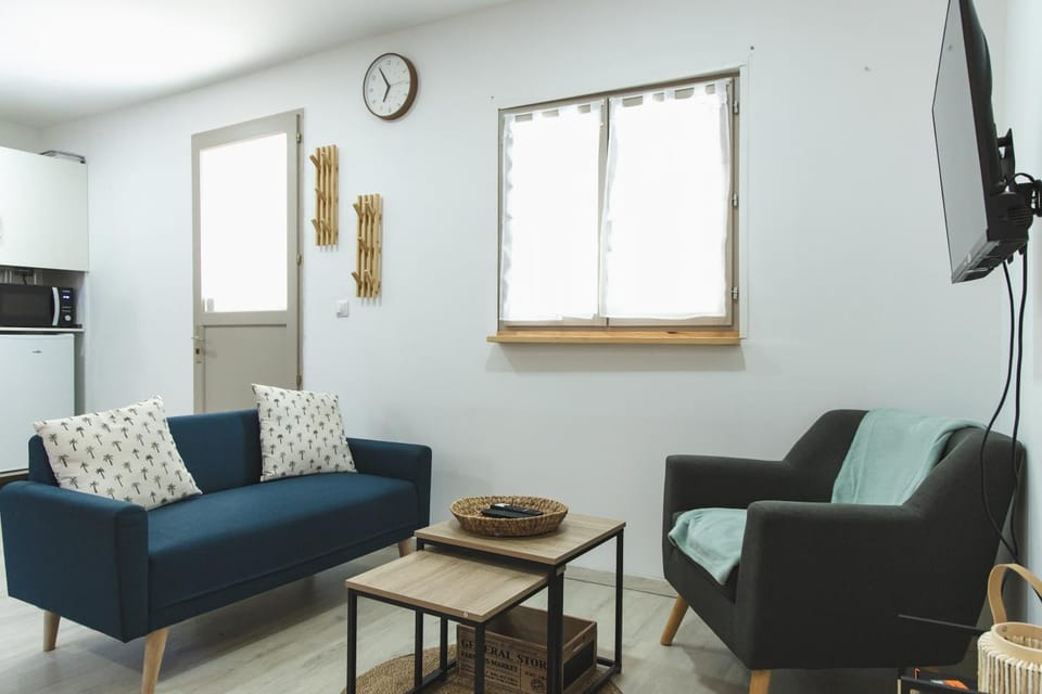 TV and multimedia, Seating area