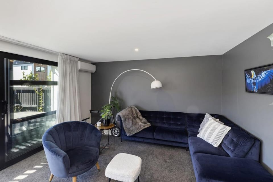 Lounge or bar