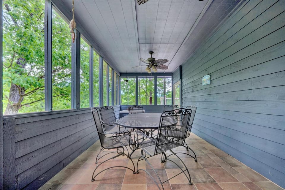 Day, BBQ facilities, Balcony/Terrace, Dining area