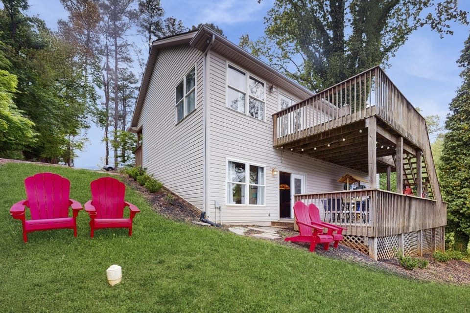 Property building, Patio, Day